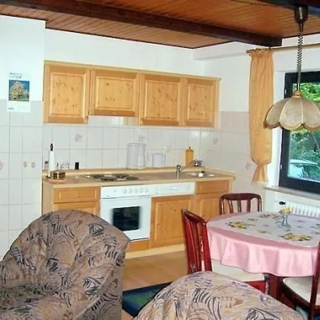 Apartman Erdgeschoss-wohnung Mit Privater Terrasse Fuer Sechs Personen
