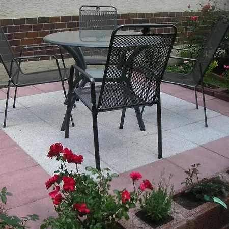 Erdgeschoss-wohnung Mit Privater Terrasse Fuer Sechs Personen Apartman Gößweinstein